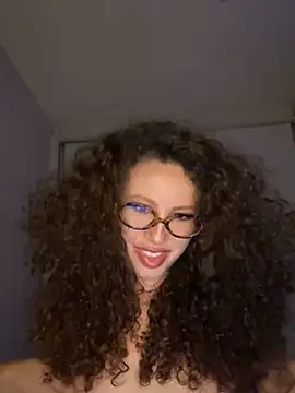 Snapshot of JhenneRouge chatting on November 7, 1:27 am JhenneRouge online show from November 7, 1:27 am