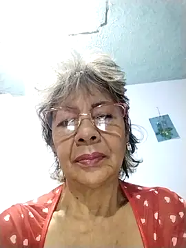 OliviaMorris1 online show from April 12, 11:59 am