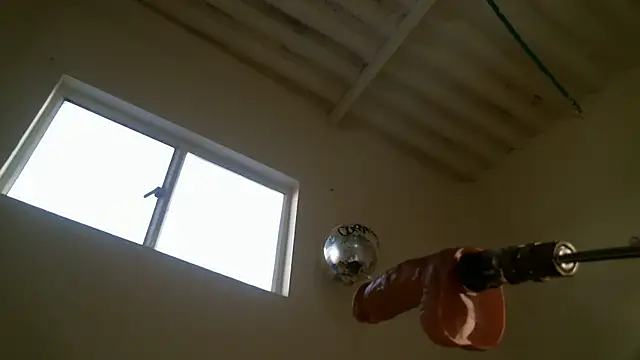 Monserrat Sweet online show from November 22, 7:02 pm