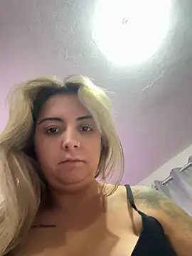 Snapshot of sophiemonroevip chatting on May 11, 12:11 pm sophiemonroevip online show from May 11, 12:11 pm