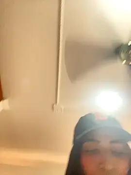 Snapshot of Rosa_25x chatting on November 18, 2:43 pm Rosa 25x online show from November 18, 2:43 pm