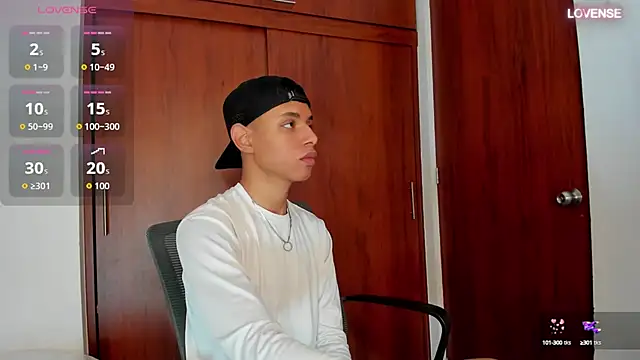 tristan gold online show from September 25, 2:32 pm