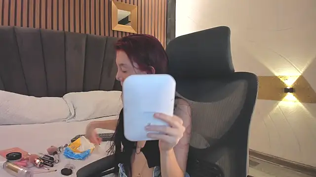 CleoWhite online show from November 2, 4:26 am