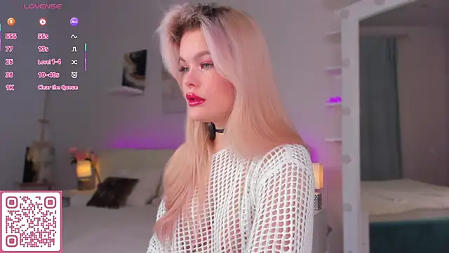 ShyEmma  online show from April 7, 1:06 am