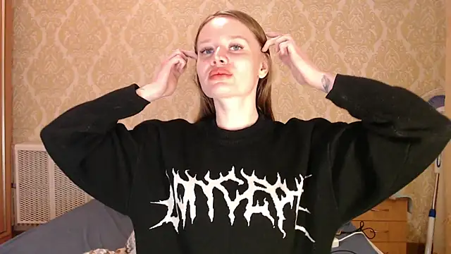 Kitkaat00 online show from April 14, 10:43 am