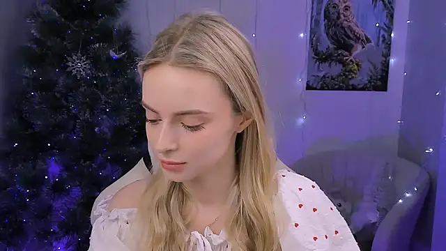 JuliaBrewwer online show from January 13, 2:55 pm