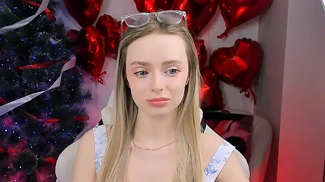 JuliaBrewwer online show from March 17, 3:15 pm