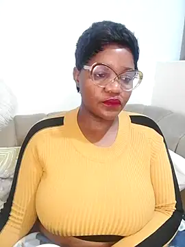 ChubbyBitch26 online show from June 26, 10:47 pm