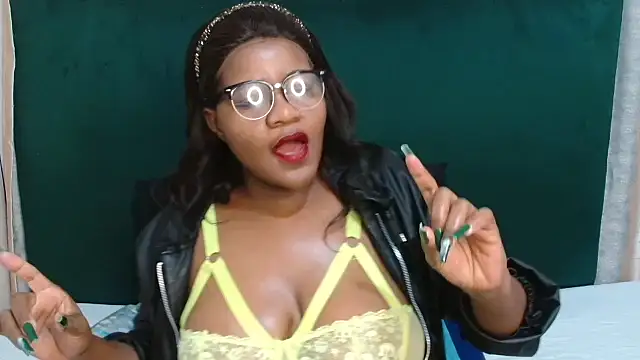 ChubbyBitch26 online show from July 20, 9:28 pm