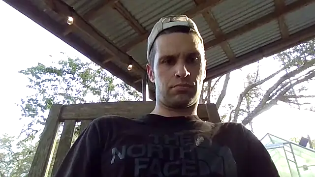 Snapshot of dik4cache chatting on February 19, 9:44 pm dik4cache online show from February 19, 9:44 pm