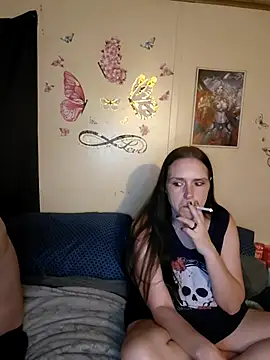 Snapshot of Shy_Naughty_Girl chatting on July 3, 5:25 am Shy Naughty Girl online show from July 3, 5:25 am
