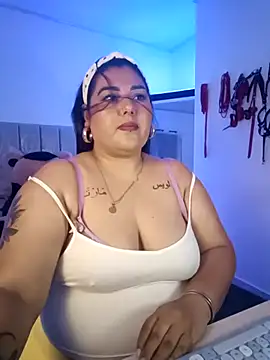 AndreaKinky online show from November 15, 8:11 am