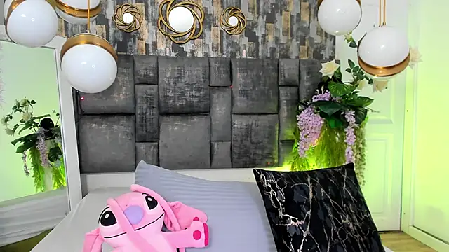 PatyLawrence online show from February 5, 4:17 am