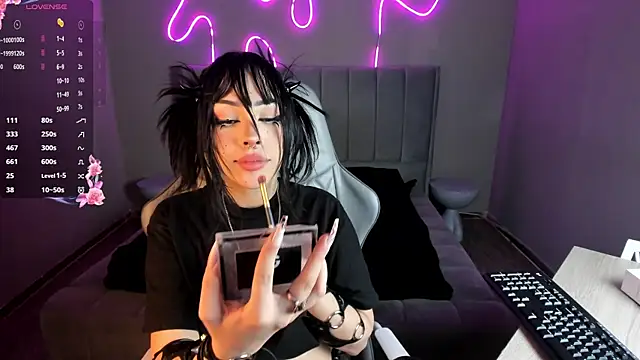 Sabrina bloom online show from January 13, 9:42 pm