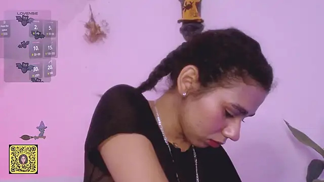 Nocturnawitch online show from October 14, 1:39 am