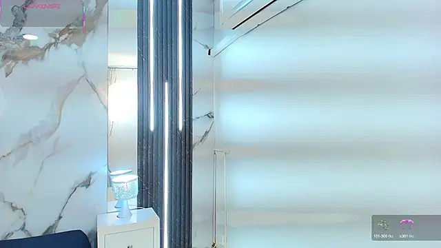 Snapshot of MayaBaker chatting on November 7, 8:20 pm MayaBaker online show from November 7, 8:20 pm