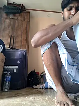 Snapshot of rohanh234 chatting on June 23, 6:44 am rohanh234 online show from June 23, 6:44 am