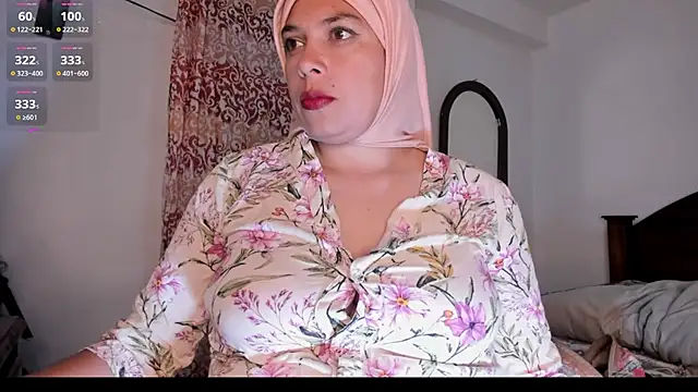 Snapshot of Noortaheri88 chatting on November 25, 8:25 am Noortaheri88 online show from November 25, 8:25 am