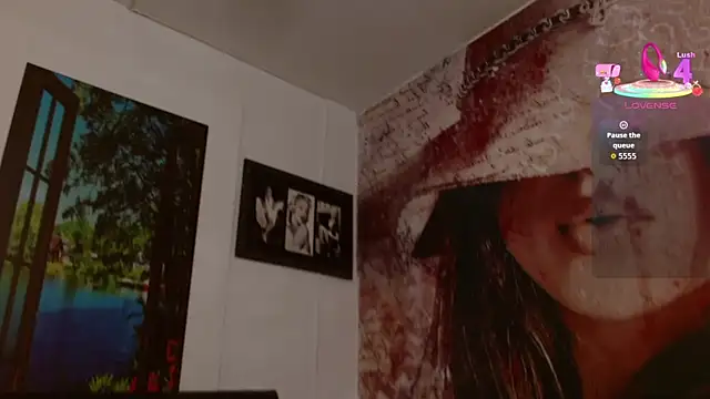 gigi gilt  online show from November 7, 4:34 am