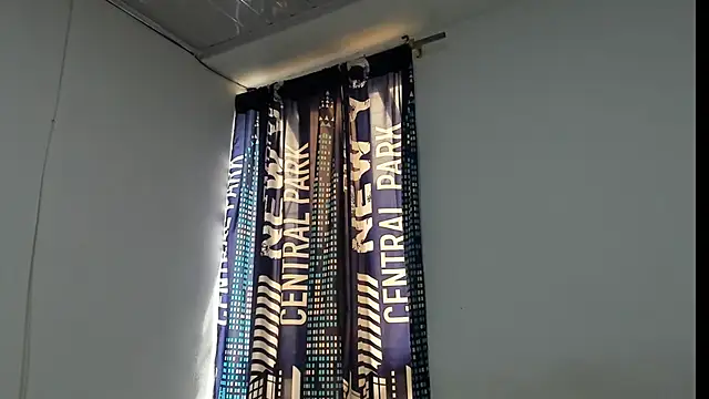 Snapshot of _Logan_Colton_ chatting on December 5, 4:03 pm Logan Colton online show from December 5, 4:03 pm