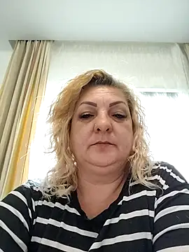 Snapshot of clarabbw47 chatting on May 2, 6:18 am clarabbw47 online show from May 2, 6:18 am