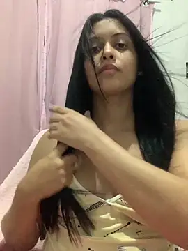 Snapshot of afroditii chatting on October 29, 1:08 am afroditii online show from October 29, 1:08 am