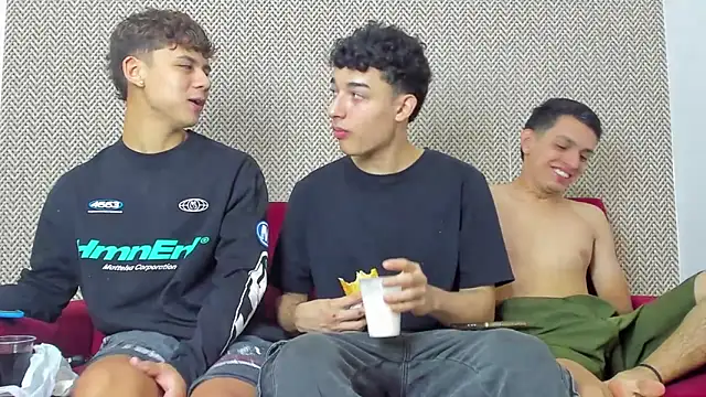 willy sexxx18 online show from February 22, 2:26 pm