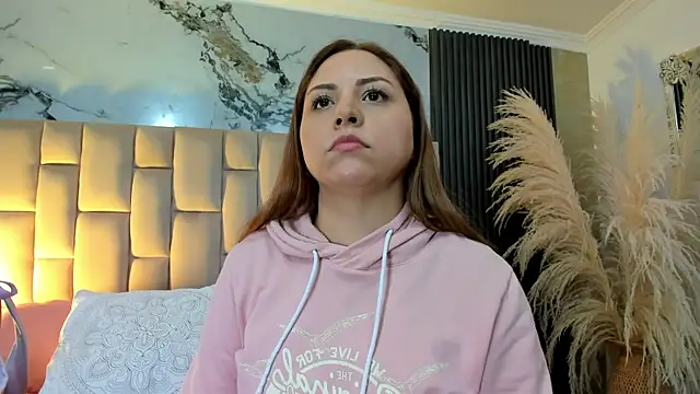 Snapshot of cloesummerr_ chatting on May 29, 12:58 pm cloesummerr online show from May 29, 12:58 pm