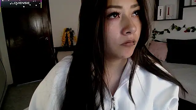 Mia 1120 online show from November 4, 8:19 pm