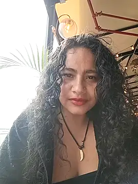 Yaya watson online show from July 23, 7:45 pm