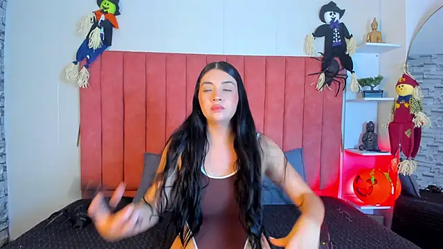 ashley Olsen online show from October 28, 3:10 am