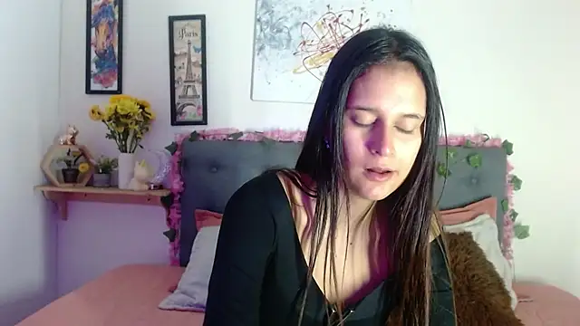 Snapshot of valentini_villa chatting on September 21, 8:10 pm valentini villa online show from September 21, 8:10 pm