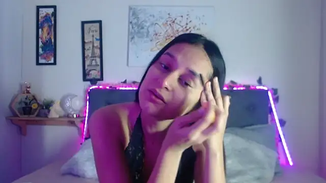 Snapshot of valentini_villa chatting on November 11, 8:20 pm valentini villa online show from November 11, 8:20 pm