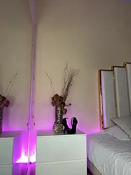 Snapshot of Alexandraa_Gomez chatting on September 30, 8:25 pm Alexandraa Gomez online show from September 30, 8:25 pm