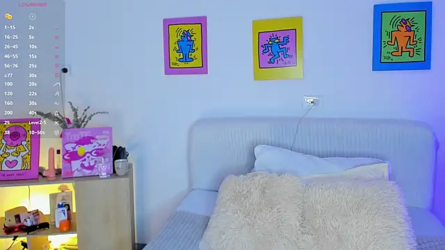 AprilAddams  online show from October 28, 10:01 pm