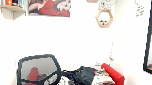 DIVAX MONSERRAT online show from February 28, 10:49 am