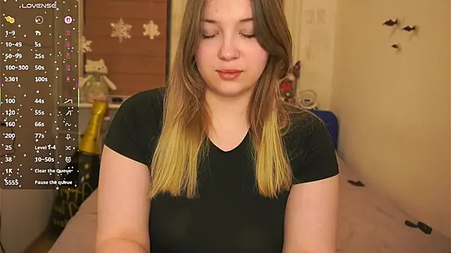 CuteSharloti online show from February 12, 7:20 pm