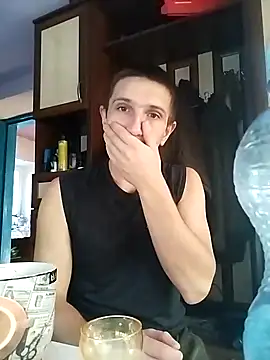 Snapshot of Alexilon chatting on September 13, 5:07 am Alexilon online show from September 13, 5:07 am