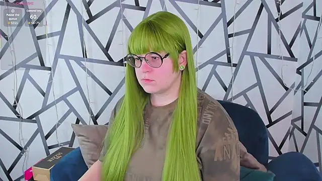 Michelle Wilsson online show from March 2, 7:48 am