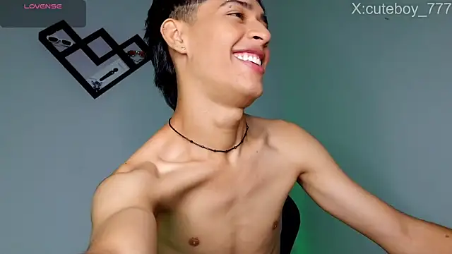 Danny cute 05 online show from November 12, 2:23 am