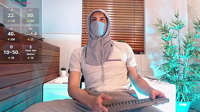 Snapshot of Dustin_Sonne chatting on September 13, 3:50 am Dustin Sonne online show from September 13, 3:50 am