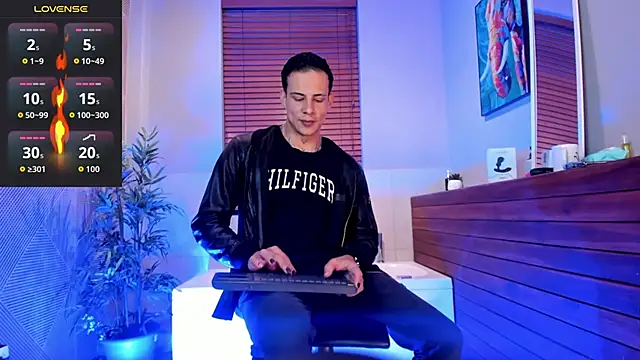 Snapshot of Dustin_Sonne chatting on October 20, 3:29 am Dustin Sonne online show from October 20, 3:29 am