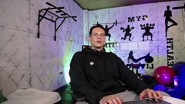 Dustin Sonne online show from June 2, 3:41 am