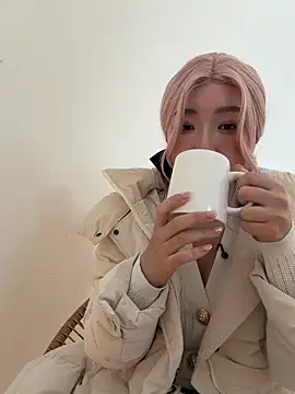 winter11 online show from January 17, 1:21 am