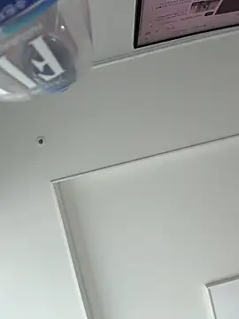 winter11 online show from March 29, 8:03 am