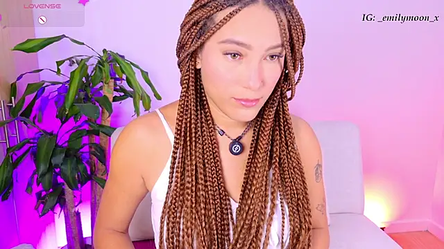 onlyemily  online show from July 19, 1:09 am