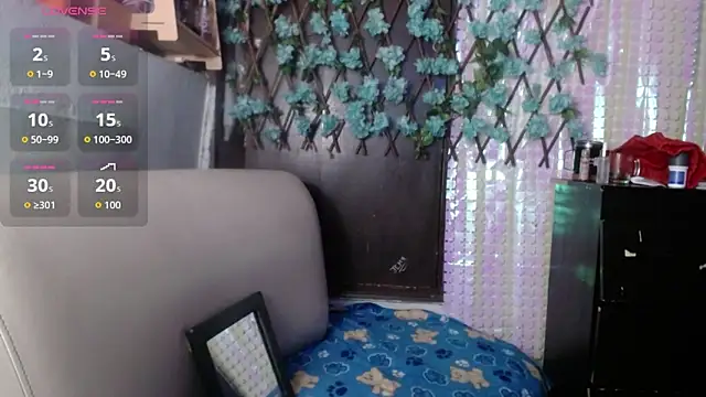 darling hott online show from February 23, 11:29 am