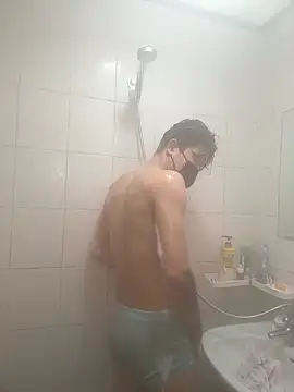 Snapshot of SongJinWoo007 chatting on February 1, 12:31 am SongJinWoo007 online show from February 1, 12:31 am