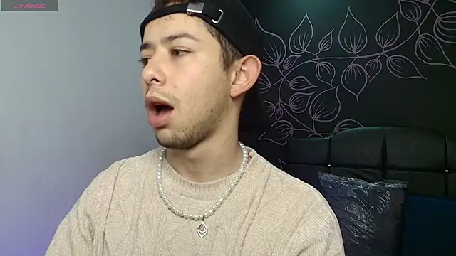 Aleecandrews online show from November 13, 7:24 pm