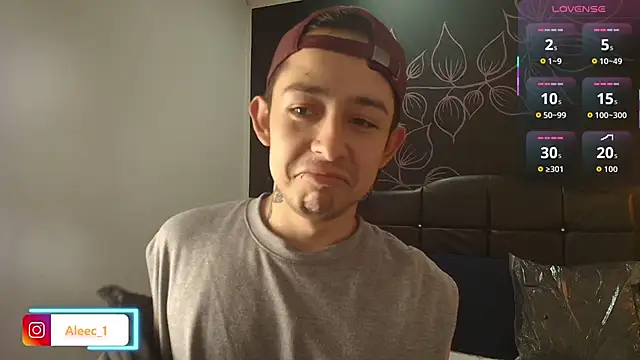 Aleecandrews online show from November 19, 7:36 pm